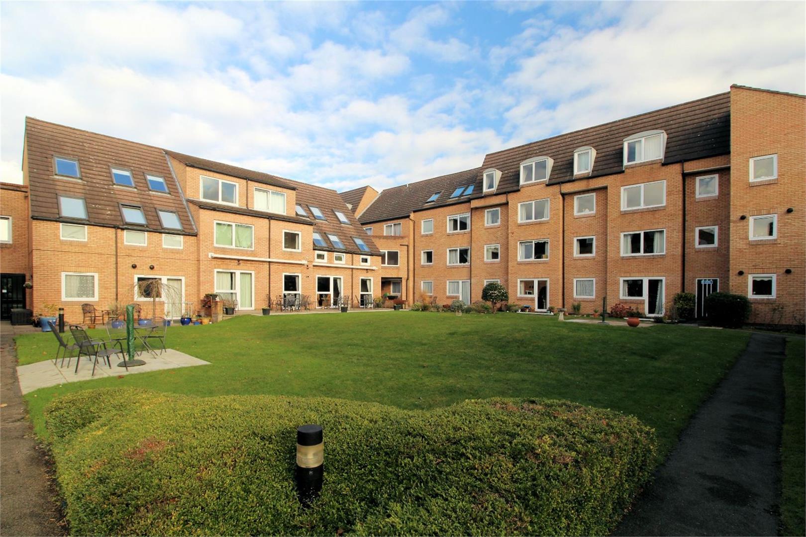 Flat 93, Homebeech House,, Mount Hermon Road, Surrey photo 2