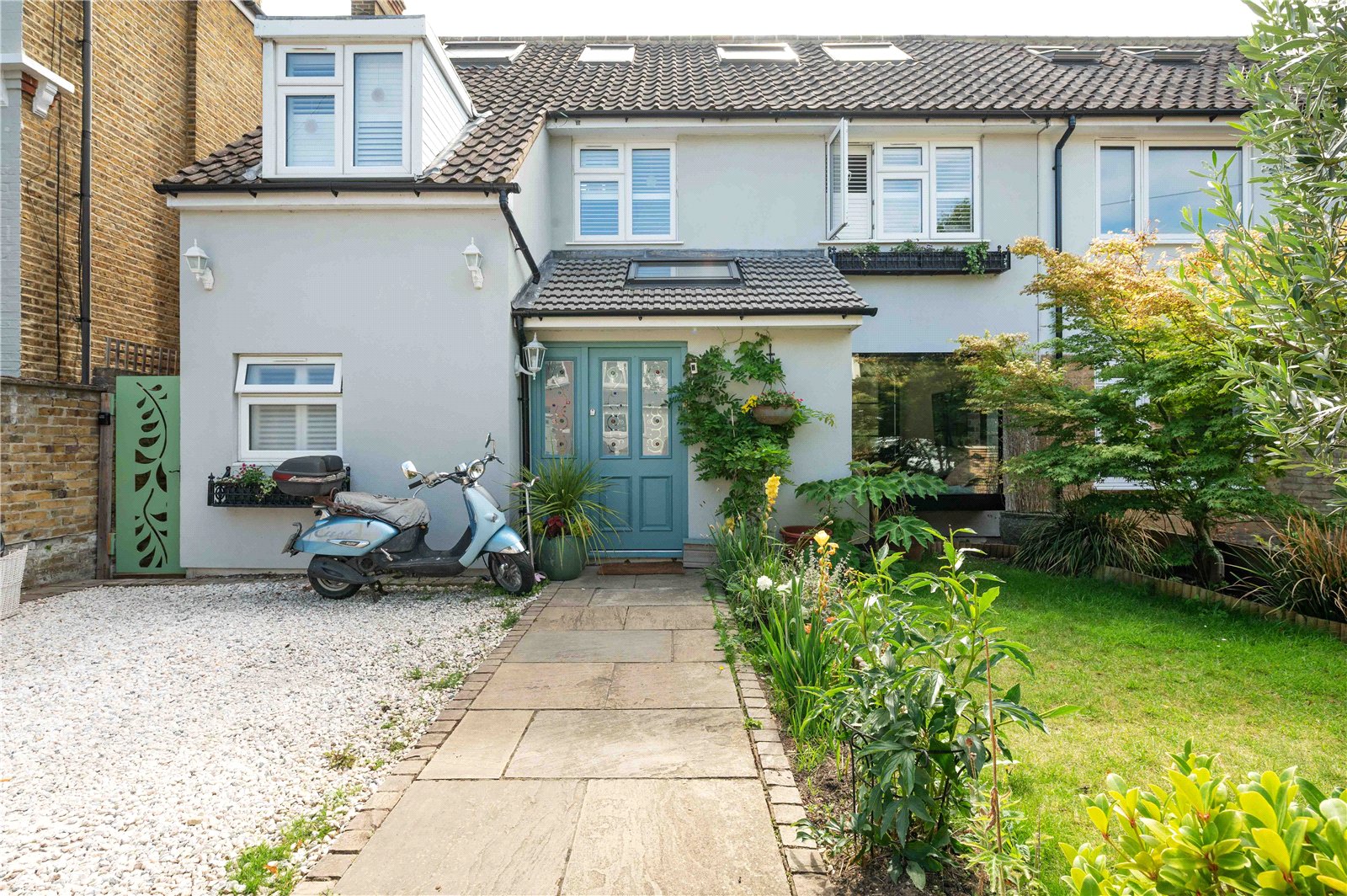5 bedroom semi-detached house for sale 0