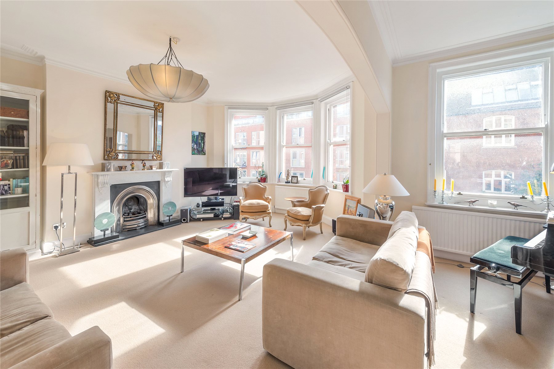 4 bedroom flat for sale 0