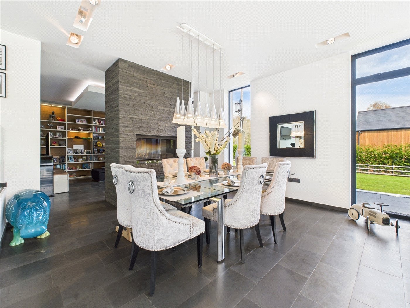 5 bedroom detached house for sale 0