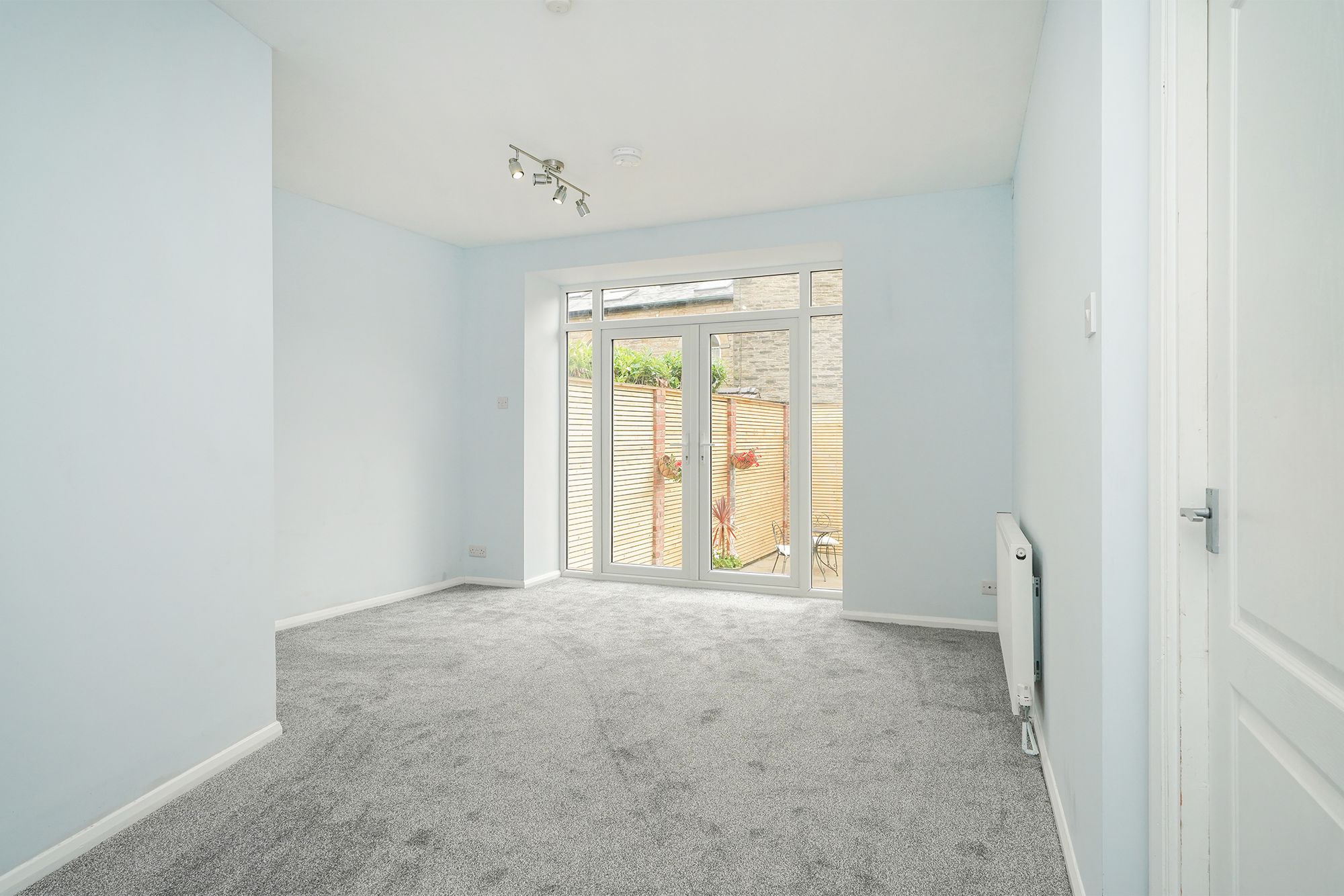 26 Wesley Lane, Sheffield photo 4