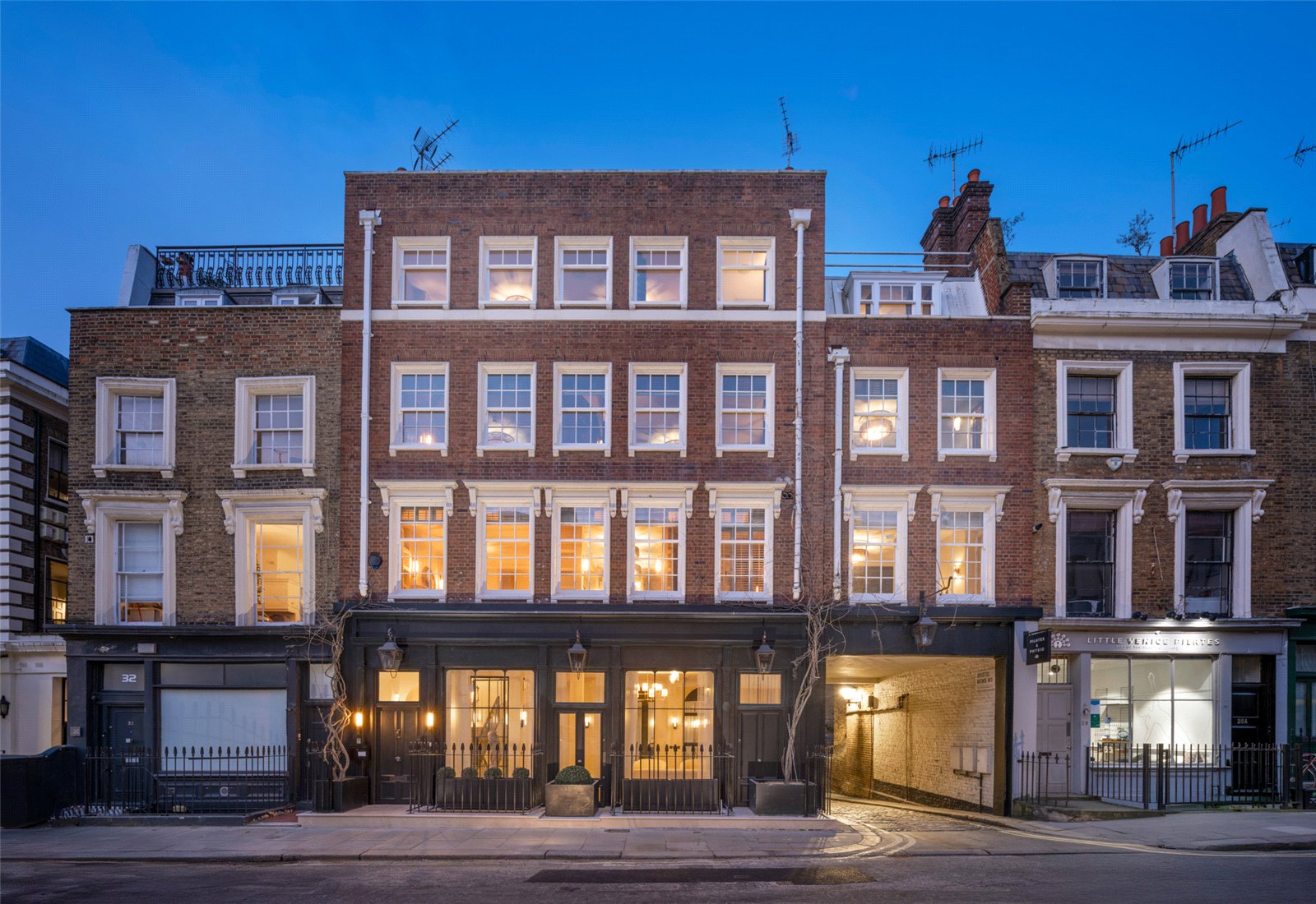 8 bedroom terraced house for sale 0