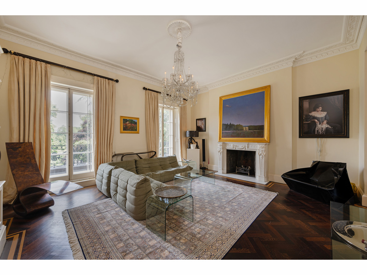 6 bedroom terraced house for sale 0