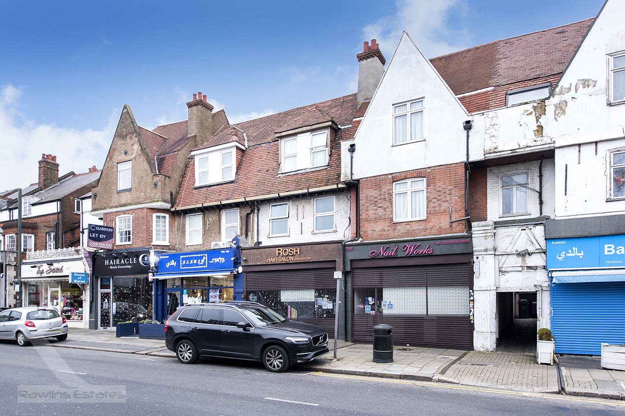 Studio flat on Flat 1, Finchley Road, London, £1,350/mo