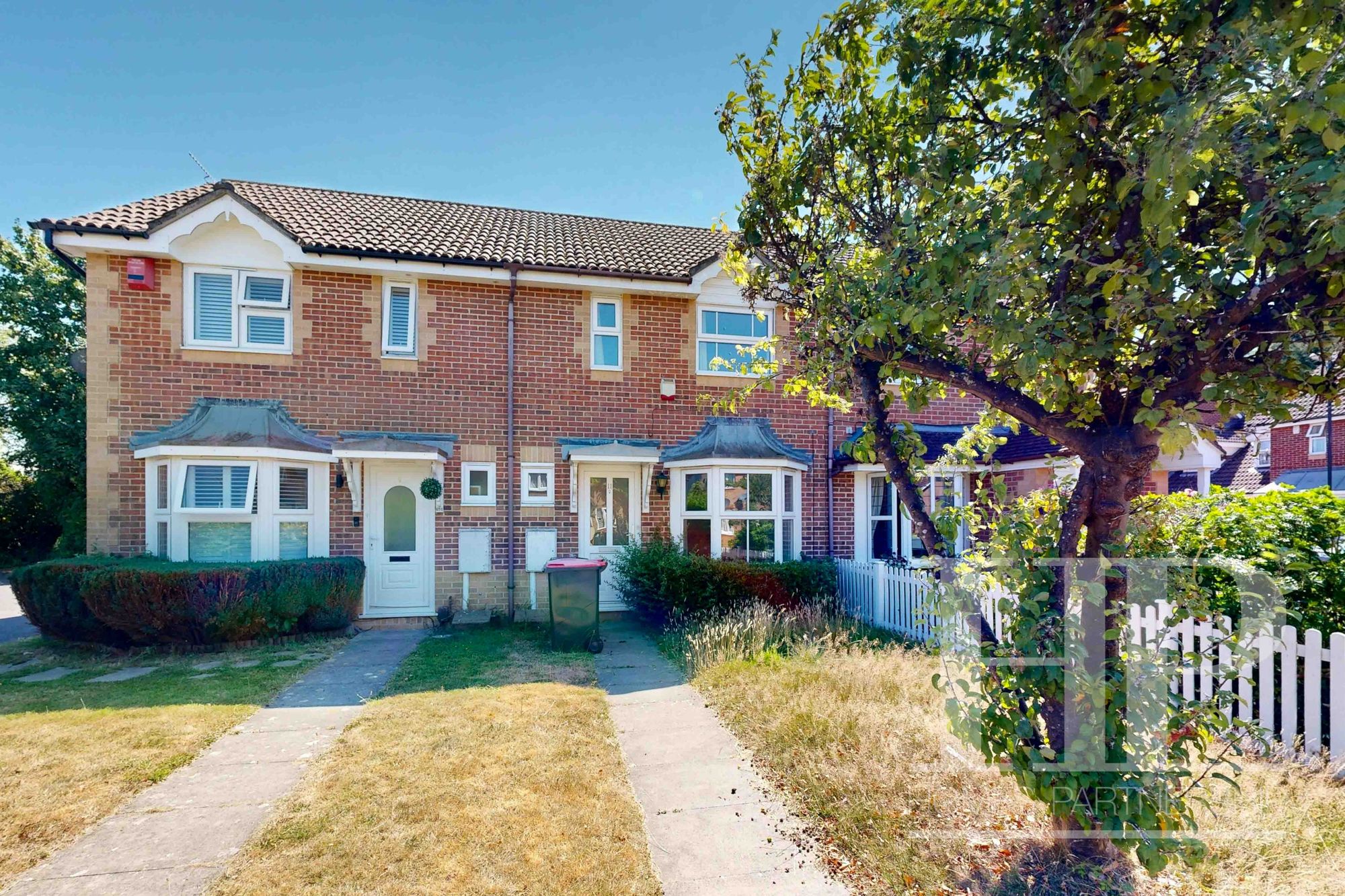 11 Wheeler Road, Crawley photo 2