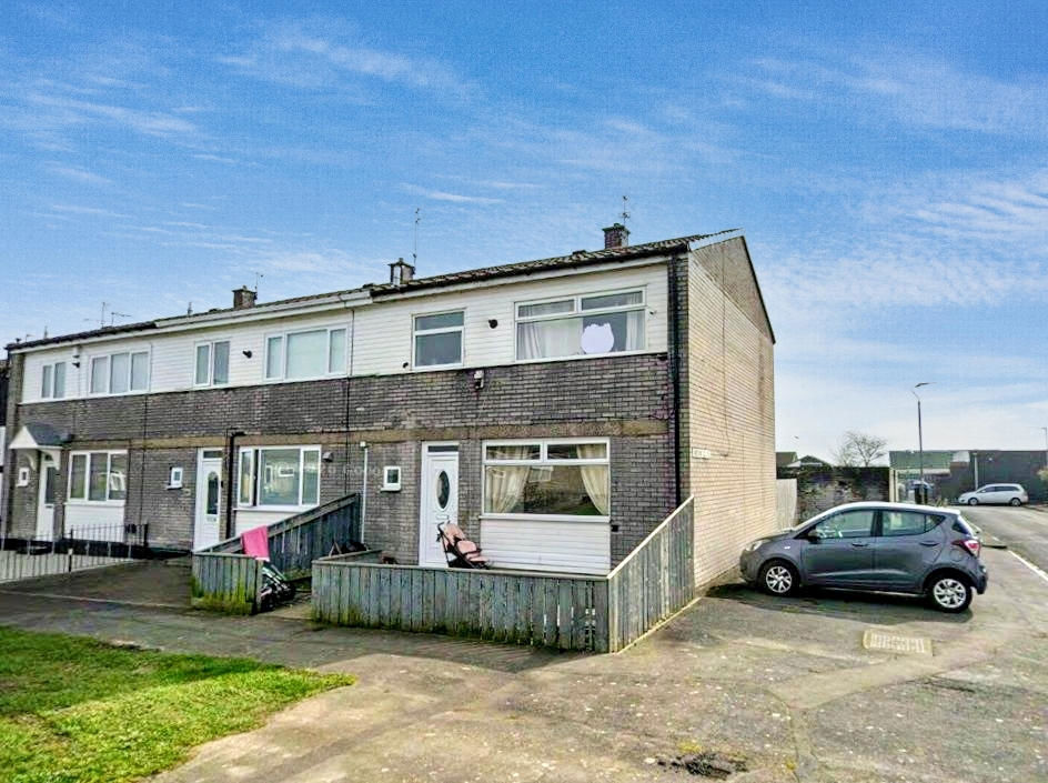 91, Helford Road, Peterlee photo 2