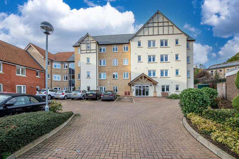 1-bed house on Flat 36, Cross Penny Court, Bury St. Edmunds, £180,000
