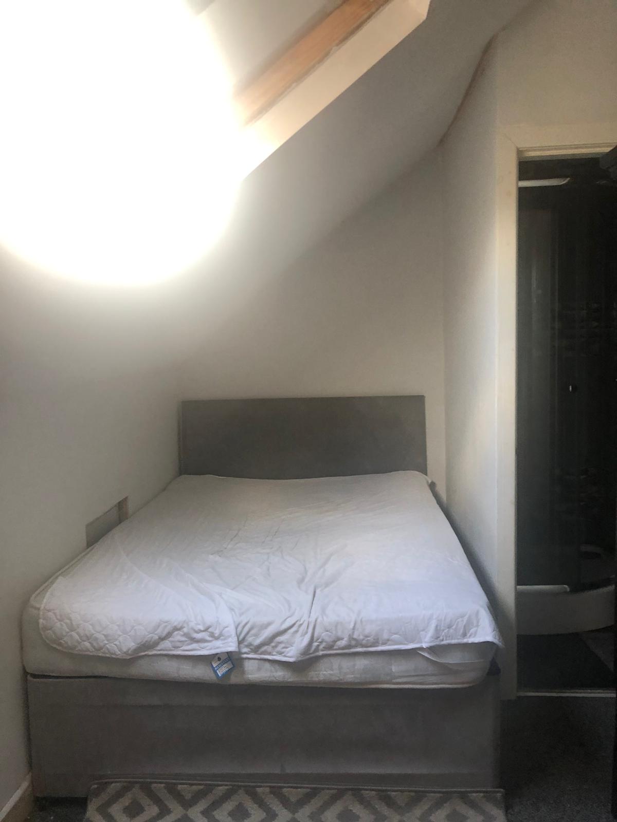 1-bed house on 2 Nadine Street, salford, £575/mo