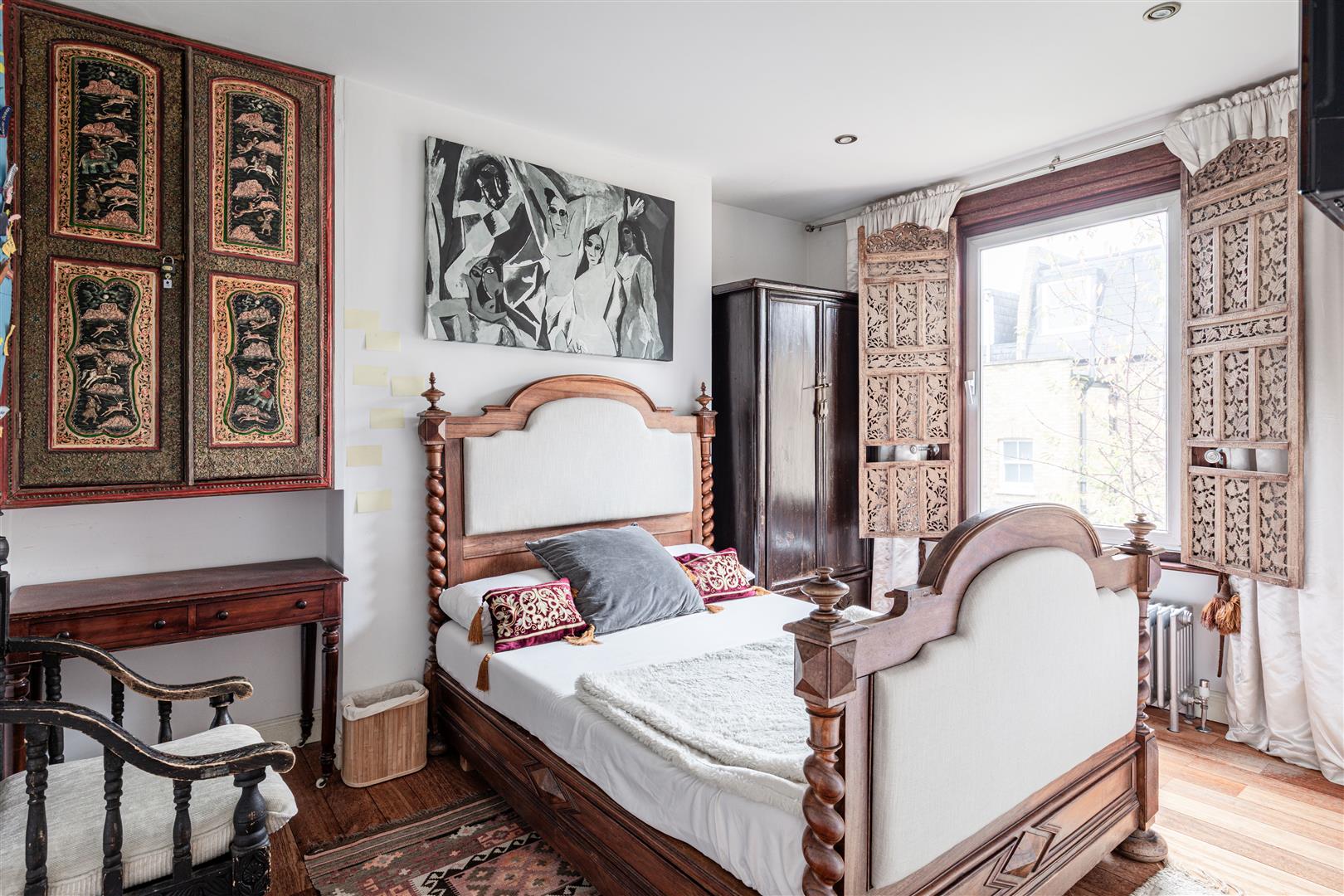 3 bedroom flat for sale 0