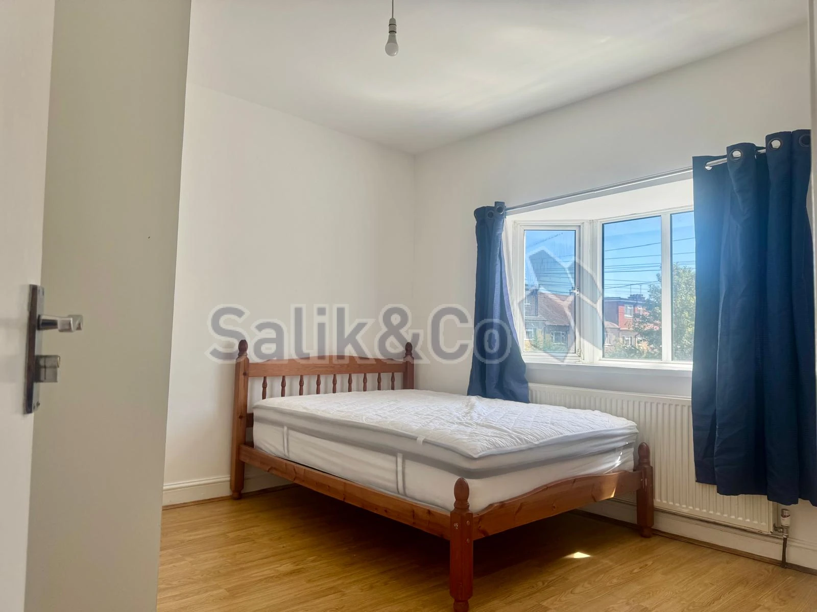 190 Gantshill Crescent, Gantshill Crescent, London photo 5