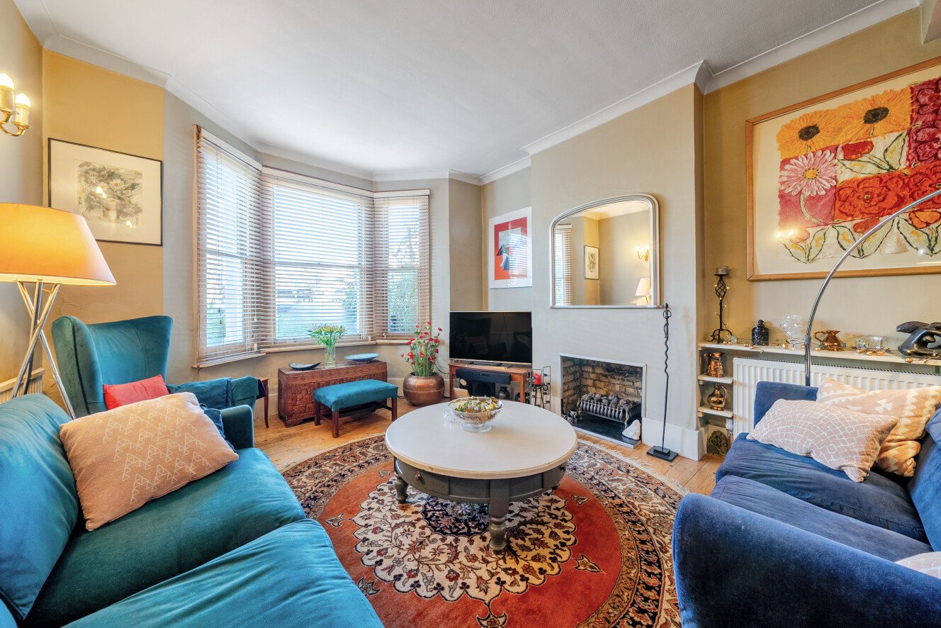 4 bedroom end terrace house for sale 0