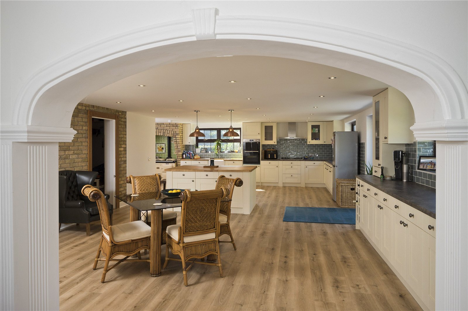 5 bedroom equestrian property for sale 0