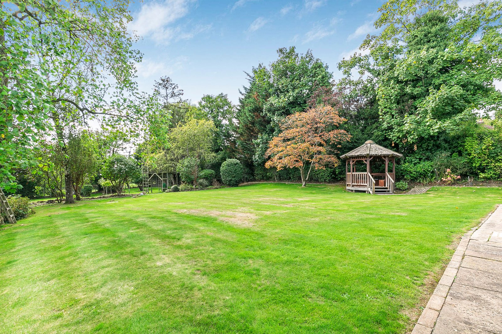 Photos of Beech Hill, Hadley Wood, Hertfordshire EN4 64695187