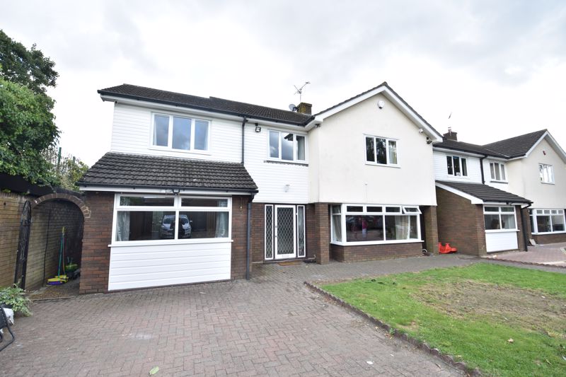 4 Bedroom Detached House At 103b Ashcroft Road Luton Lu2 9ax