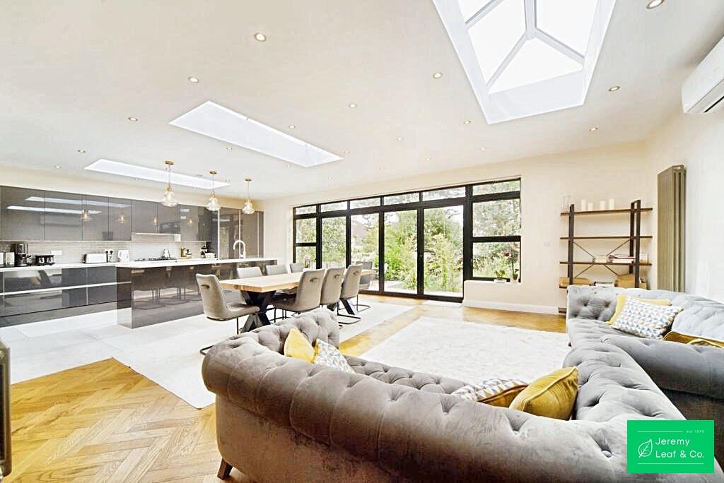 6 bedroom semi-detached house for sale 0