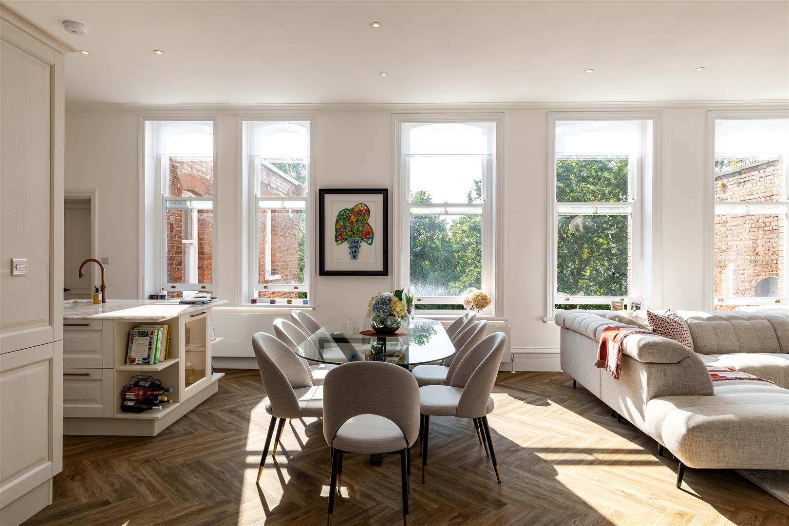 3 bedroom flat for sale 0