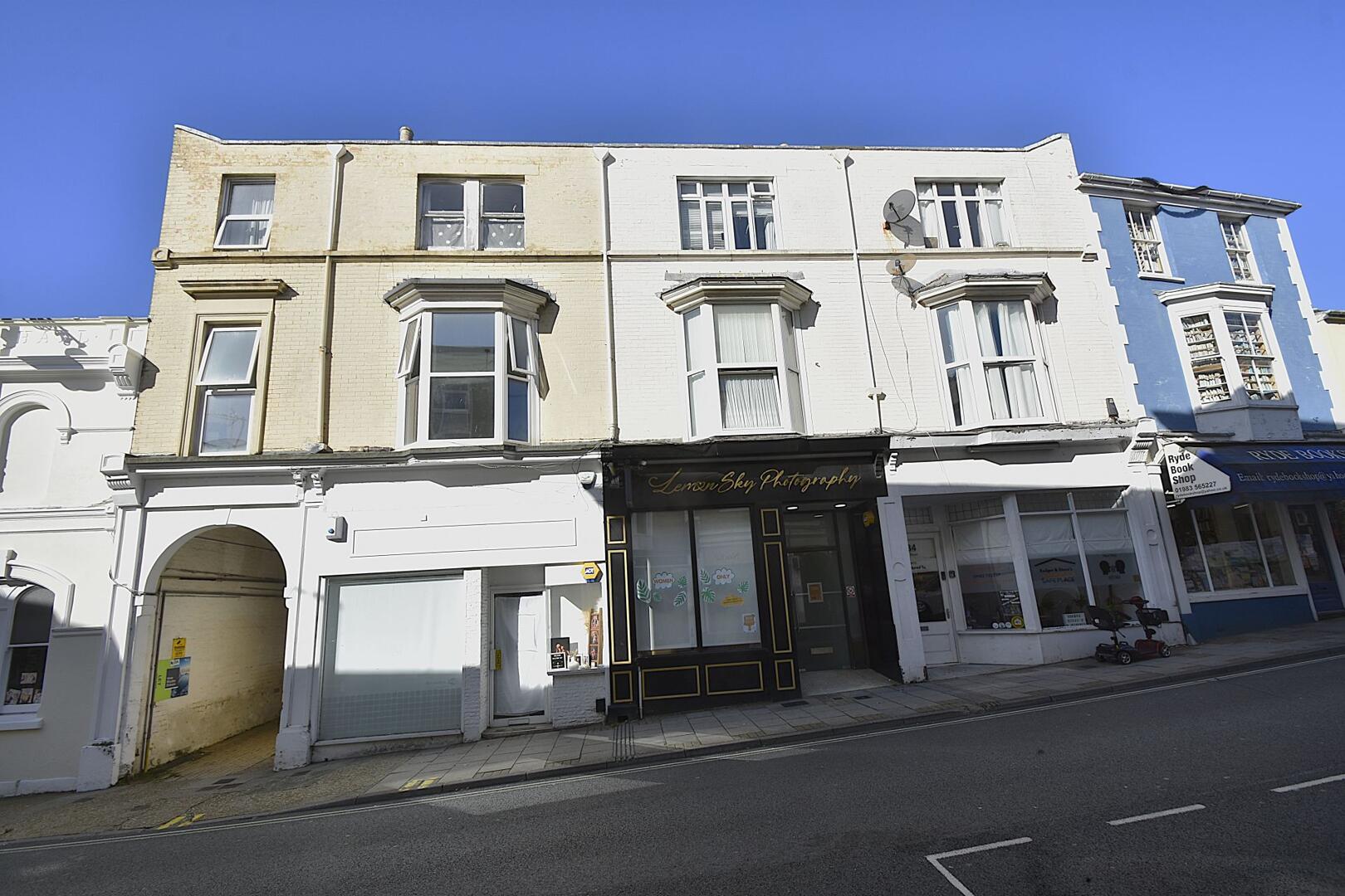 133a, High Street, Ryde photo 2
