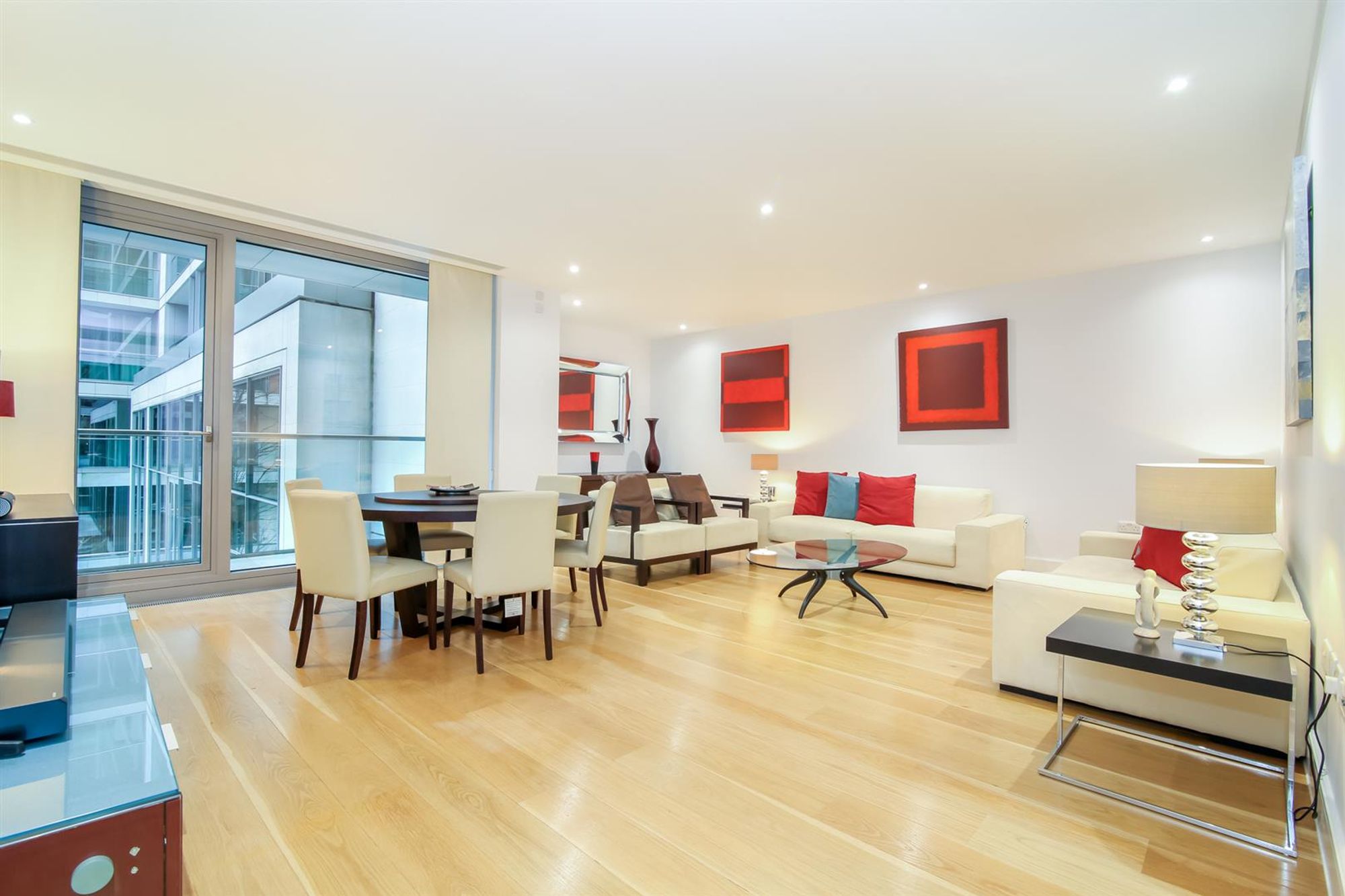 3 bedroom flat for sale 0