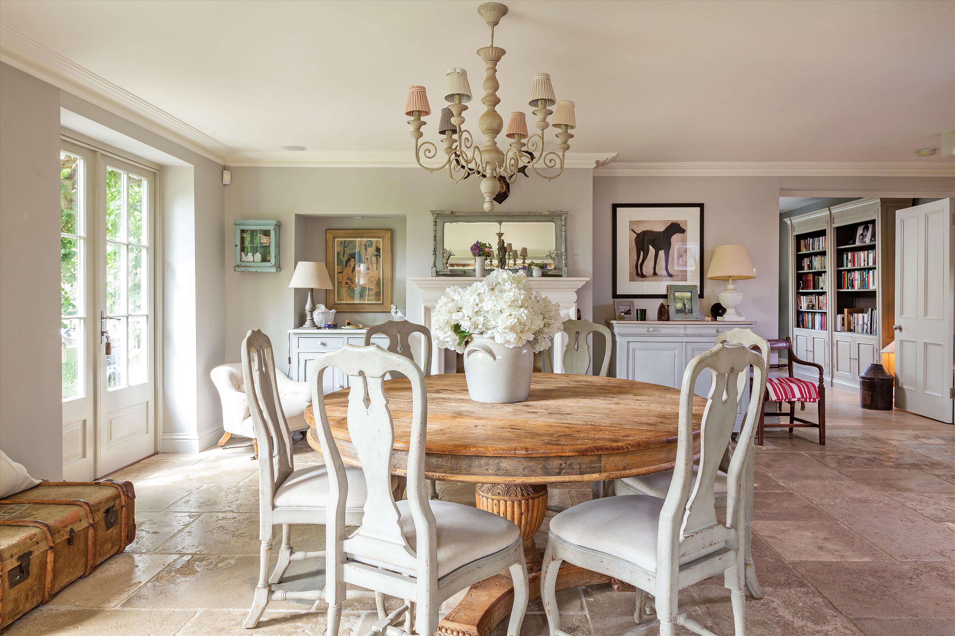 Photos of Mill Lane, Chiddingfold, Godalming, Surrey GU8. 64945271