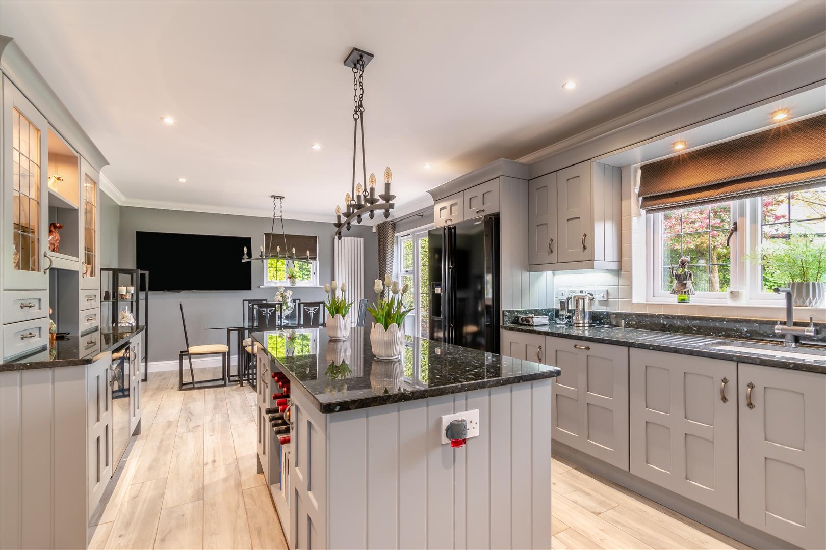 7 bedroom detached house for sale 0