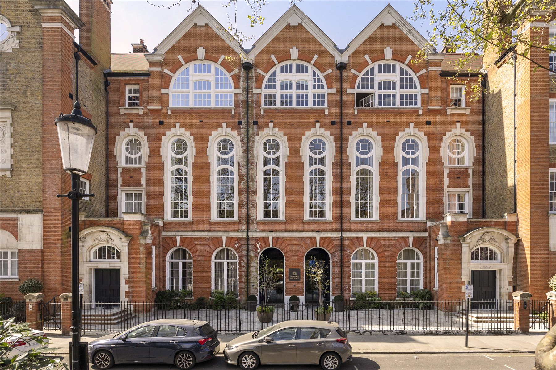 3 bedroom flat for sale 0