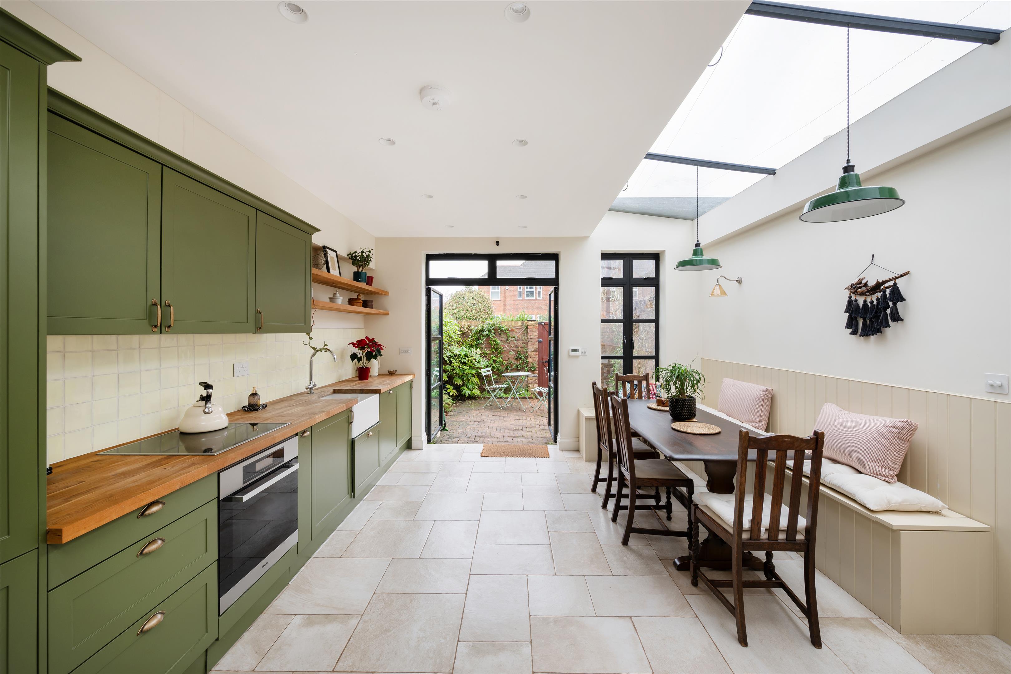 2 bedroom terraced house for sale 0