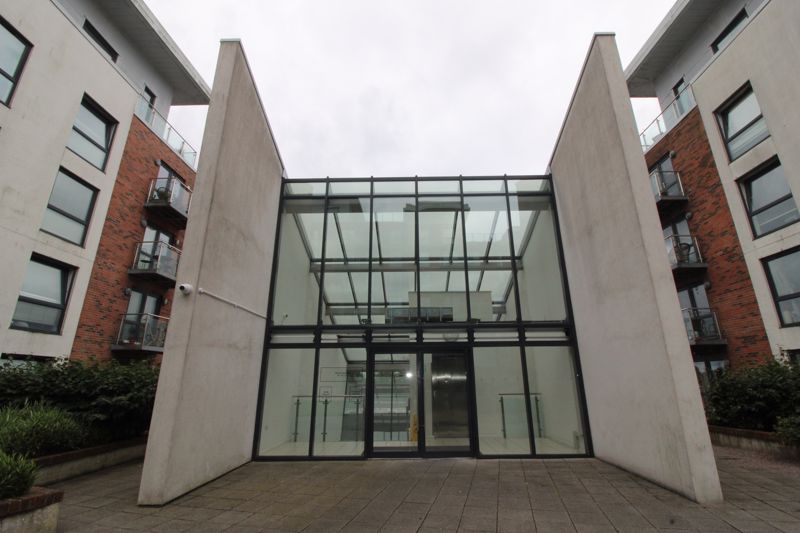 100 Cedar Court, Longfield Centre, Manchester photo 5