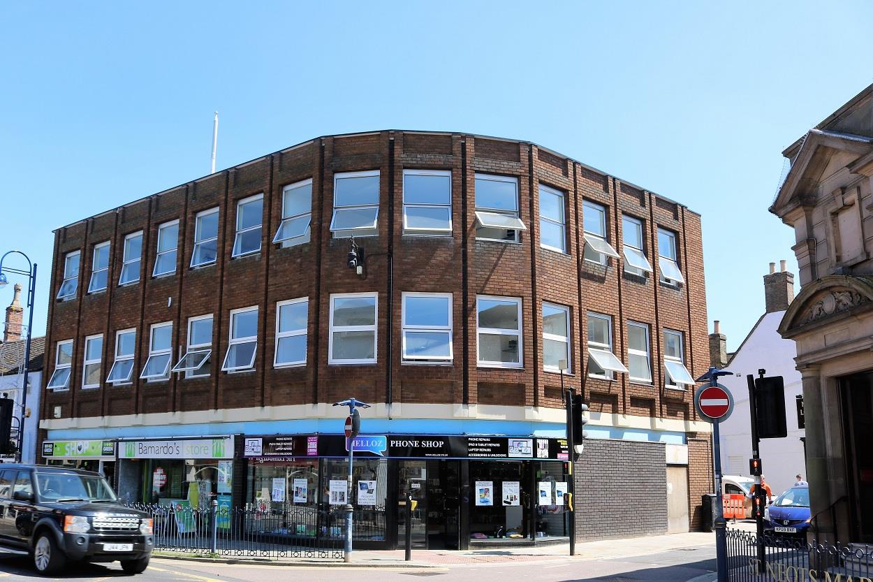 Flat 12, Pavilion Chambers, St. Neots photo 5