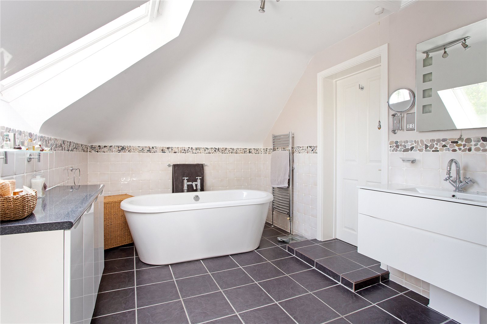 Photos of Willis Lane, Four Marks, Alton, Hampshire GU34 64946781