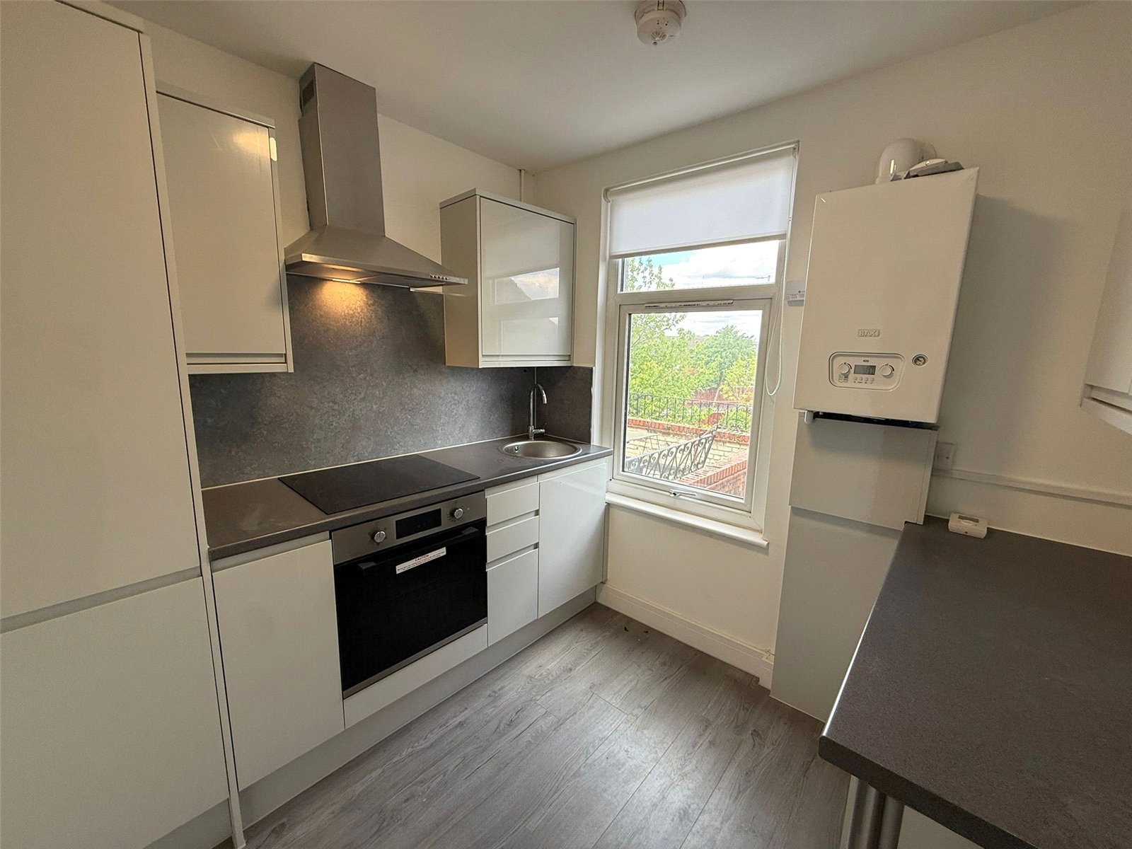Room 3, 238-242, Rimrose Road, Merseyside photo 4