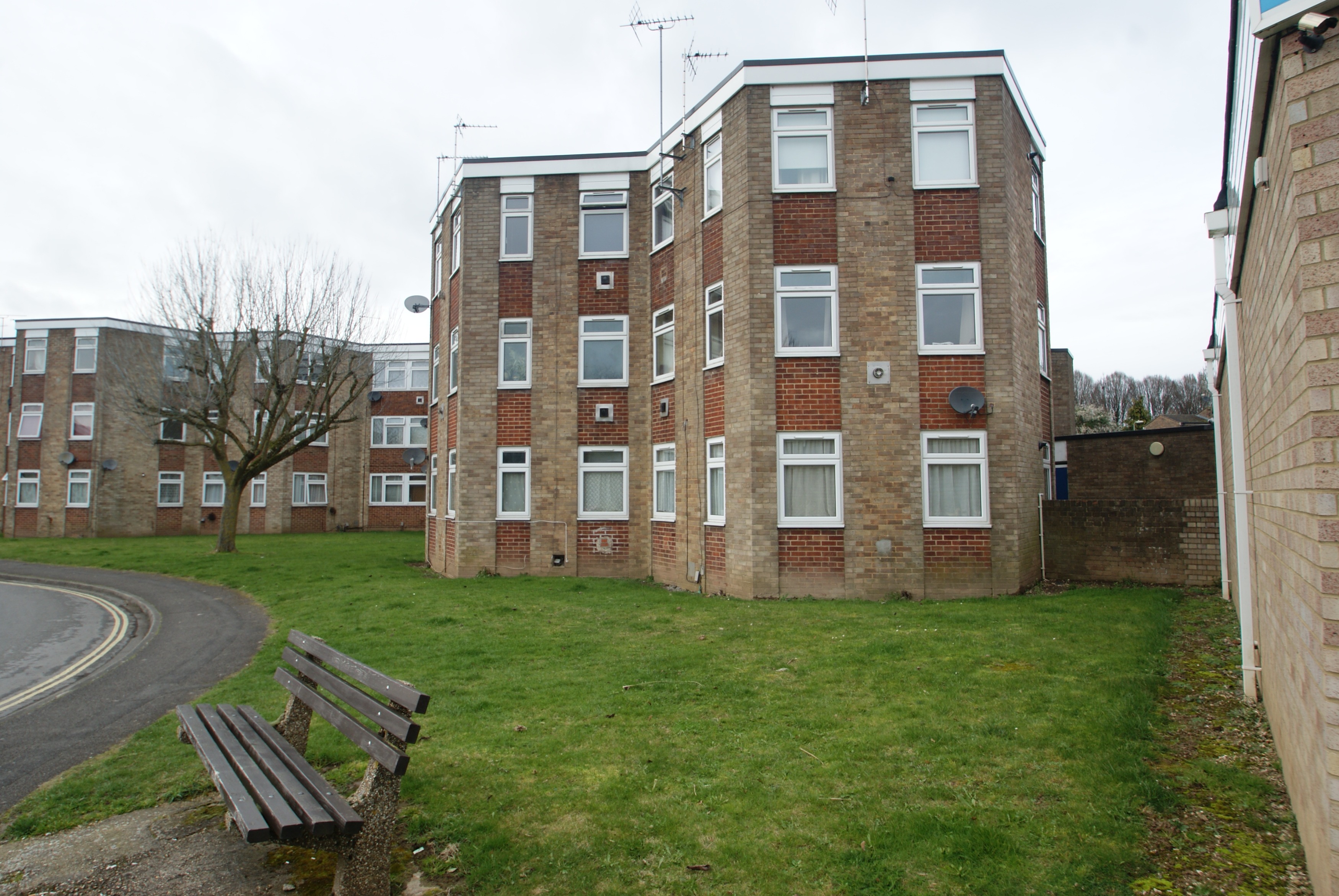 Flat 26, The Hexagon, Andover photo 5