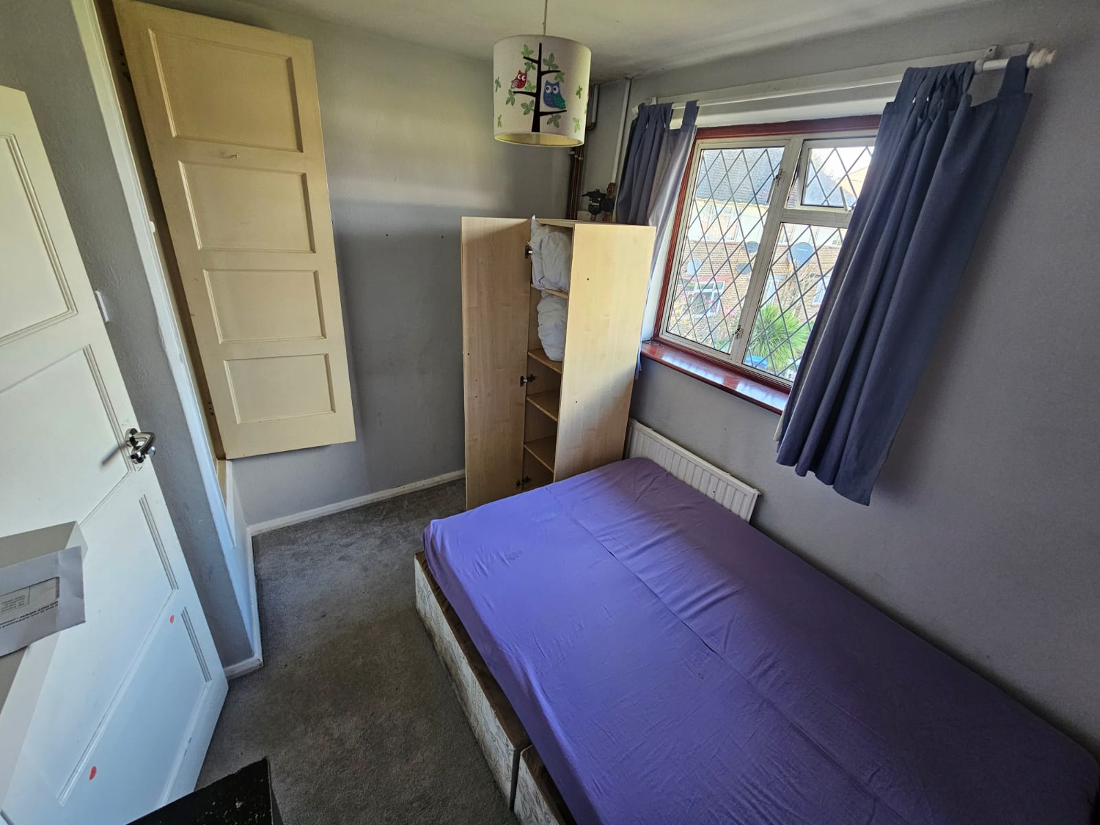 17, Trevor Close, Northolt photo 5