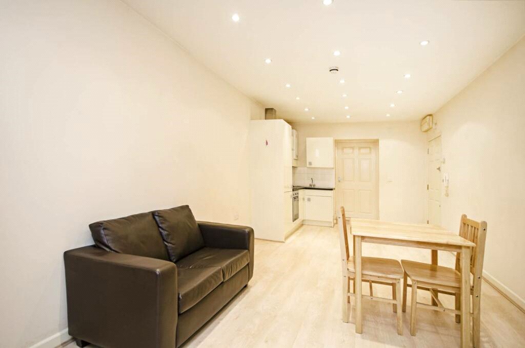 Flat 1, Finchley Road, London photo 3