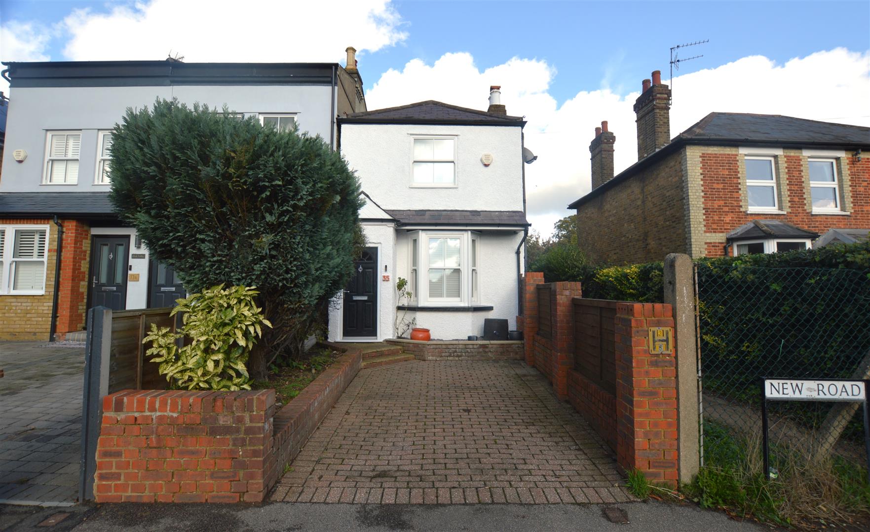 Photos of New Road, Croxley Green, Rickmansworth WD3 65934952