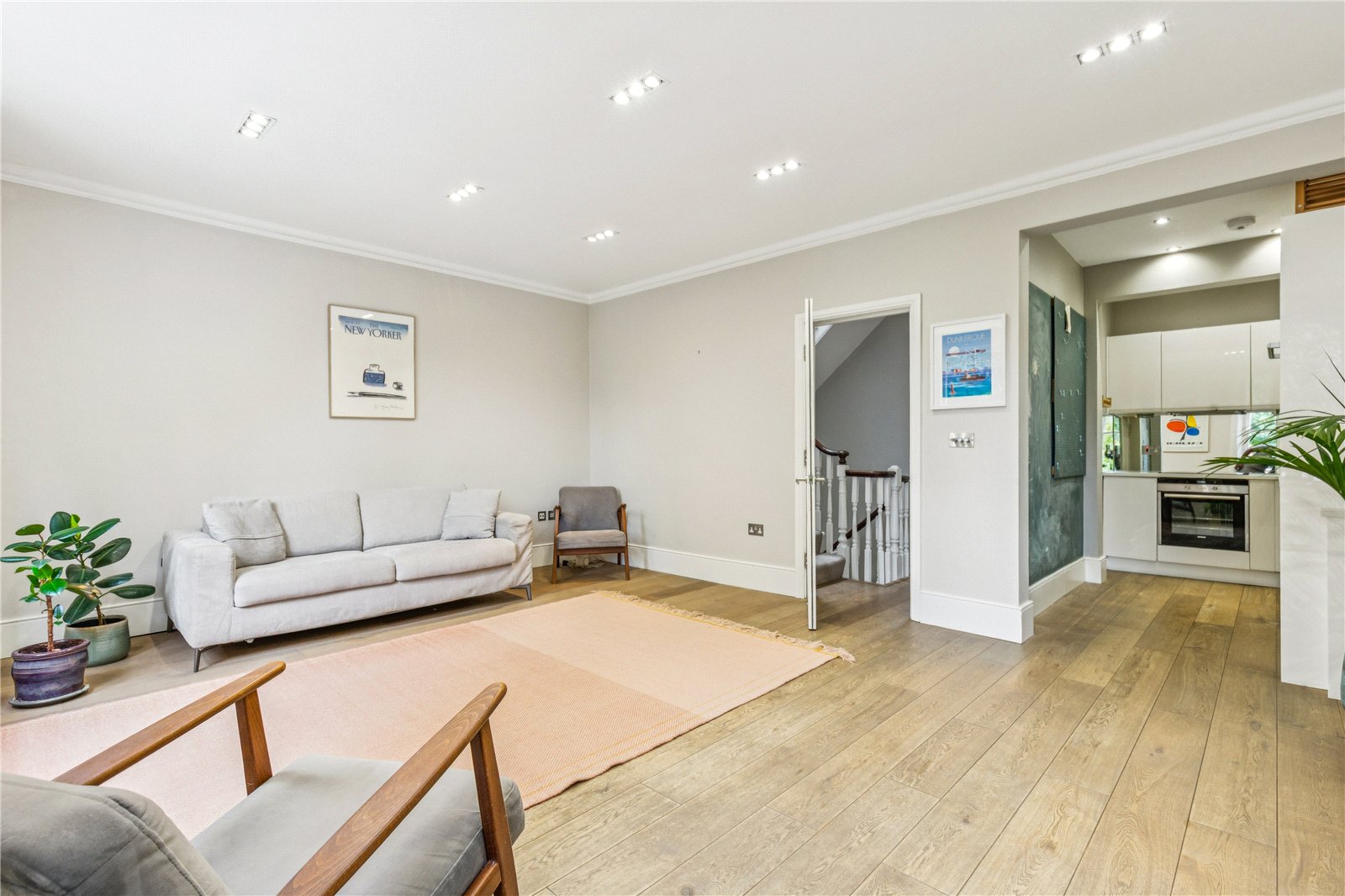 3 bedroom flat for sale 0