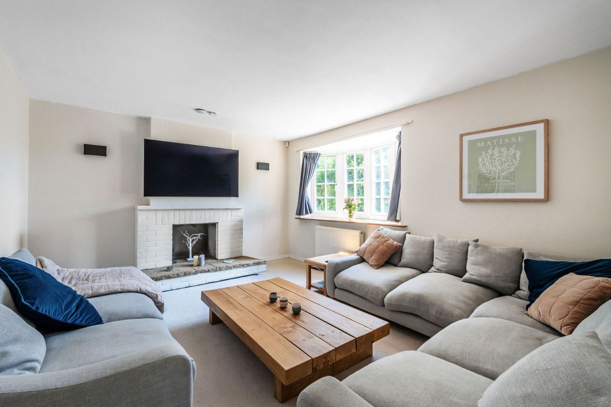 4 bedroom detached house for sale 0