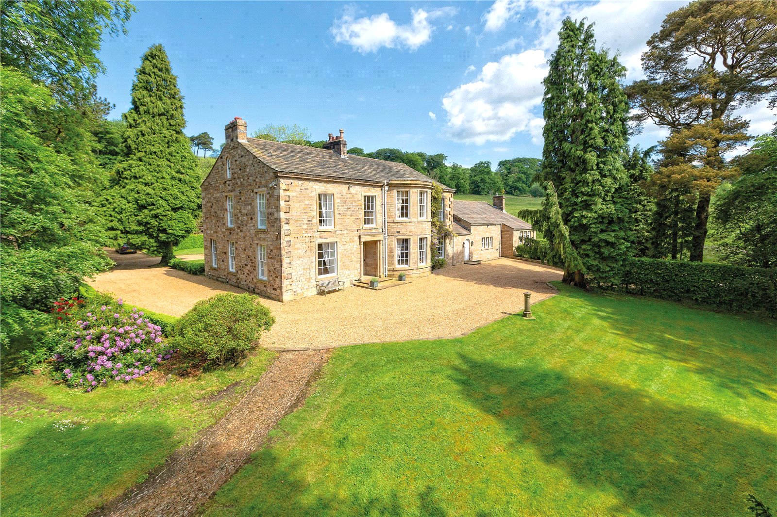 7 bedroom detached house for sale 0