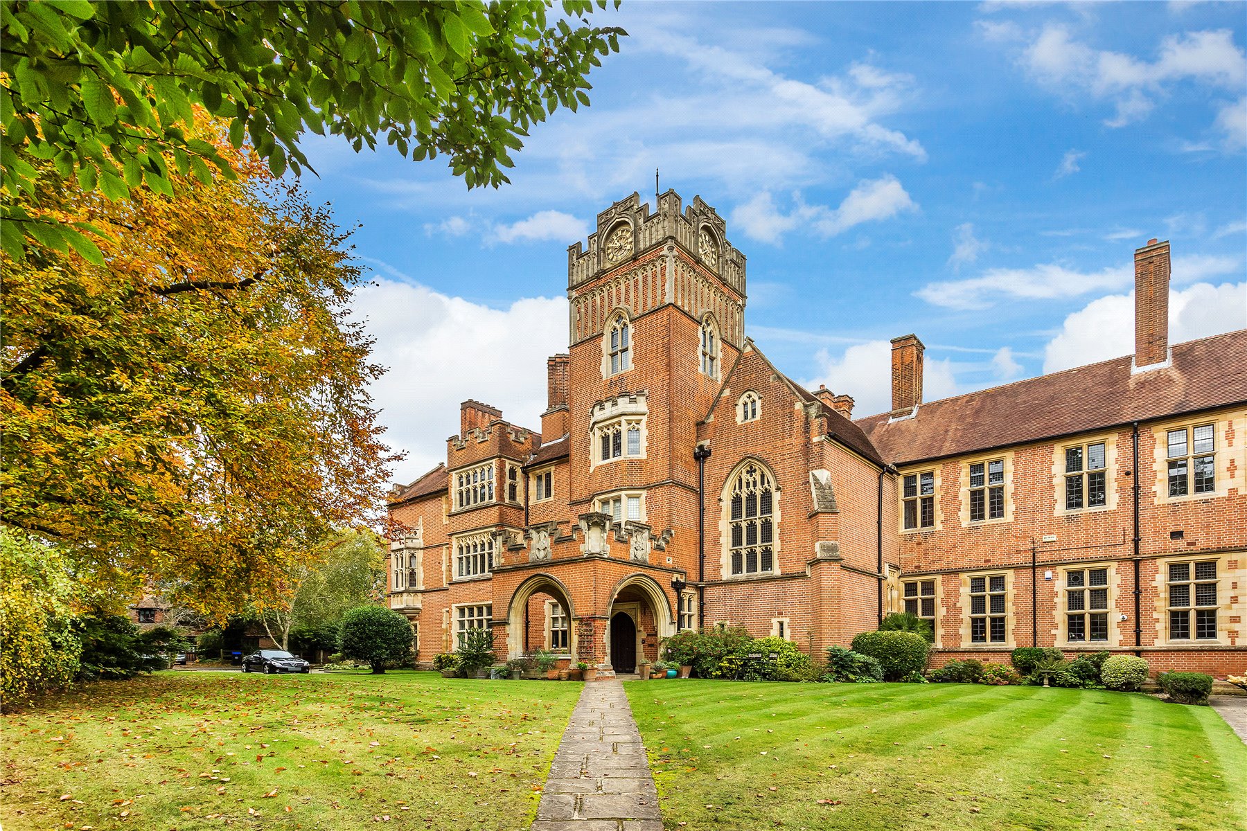 5 bedroom town house for sale 0