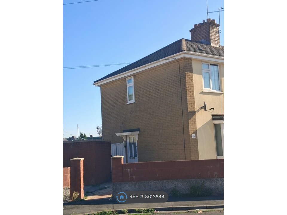 Maesglas Crescent, Newport photo 3