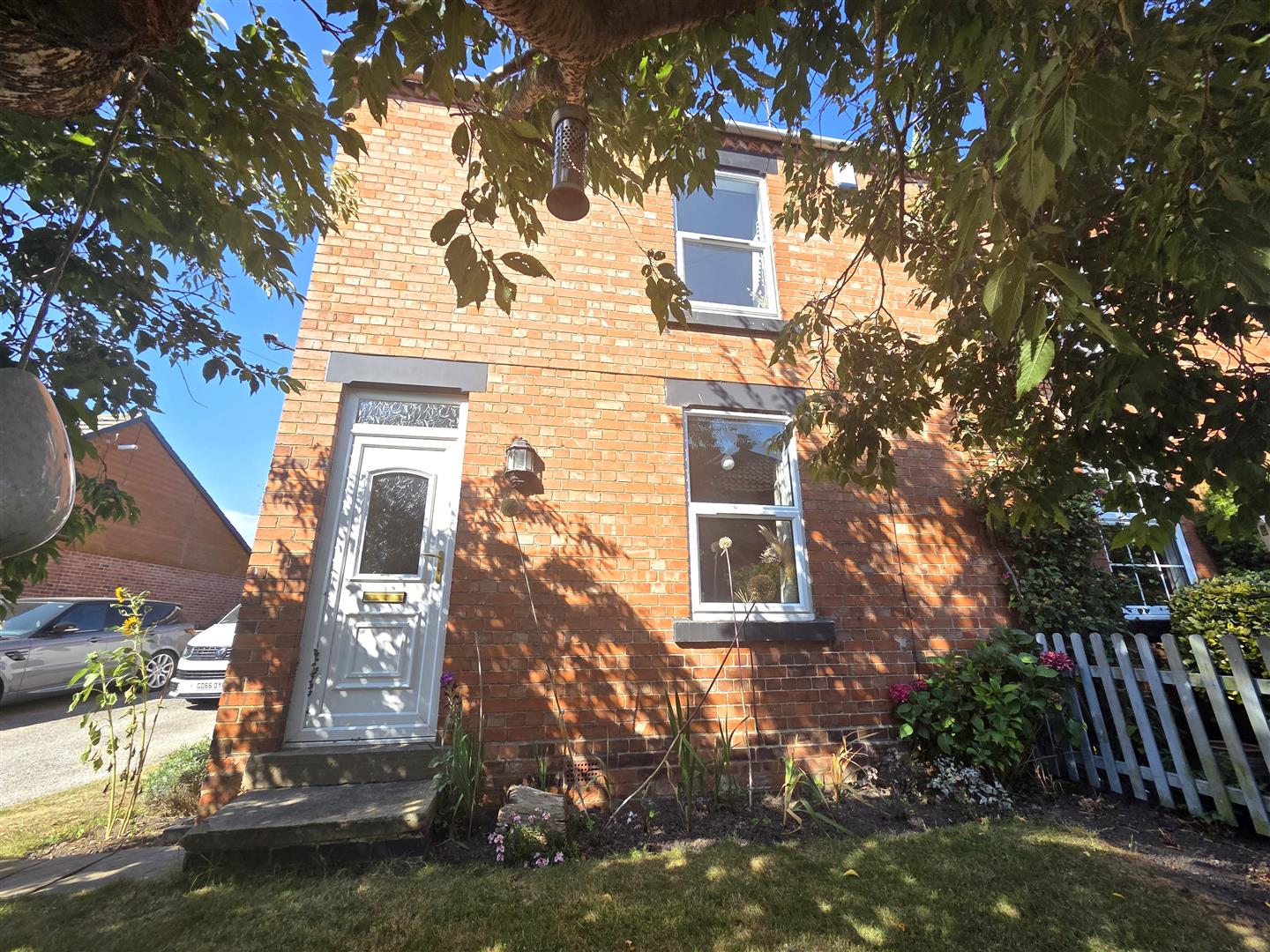2-bed house on Jubilee Cottages, 66, Newcastle Street, Tuxford, £210,000