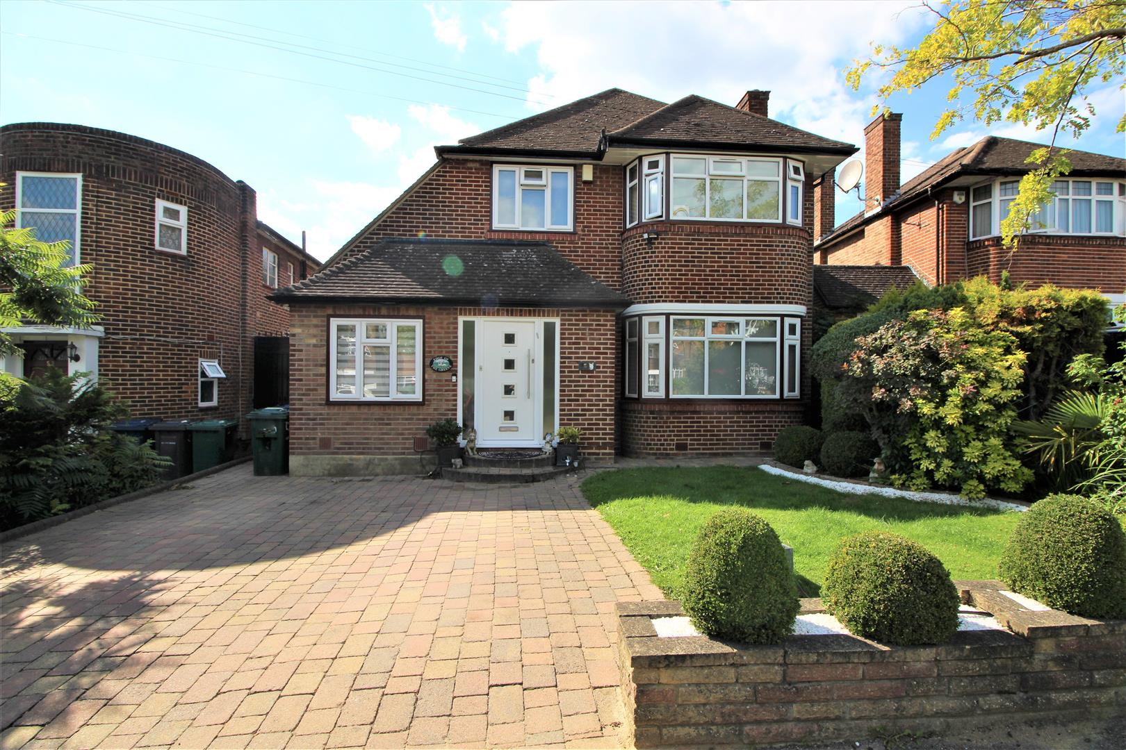 Free property report 55 Harrowes Meade, Edgware, HA8 8RR Chimnie