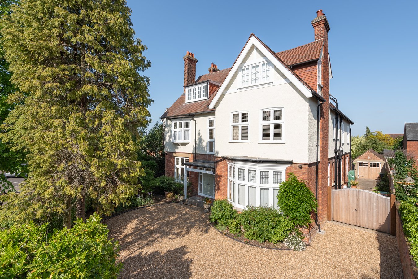 5 bedroom terraced house for sale