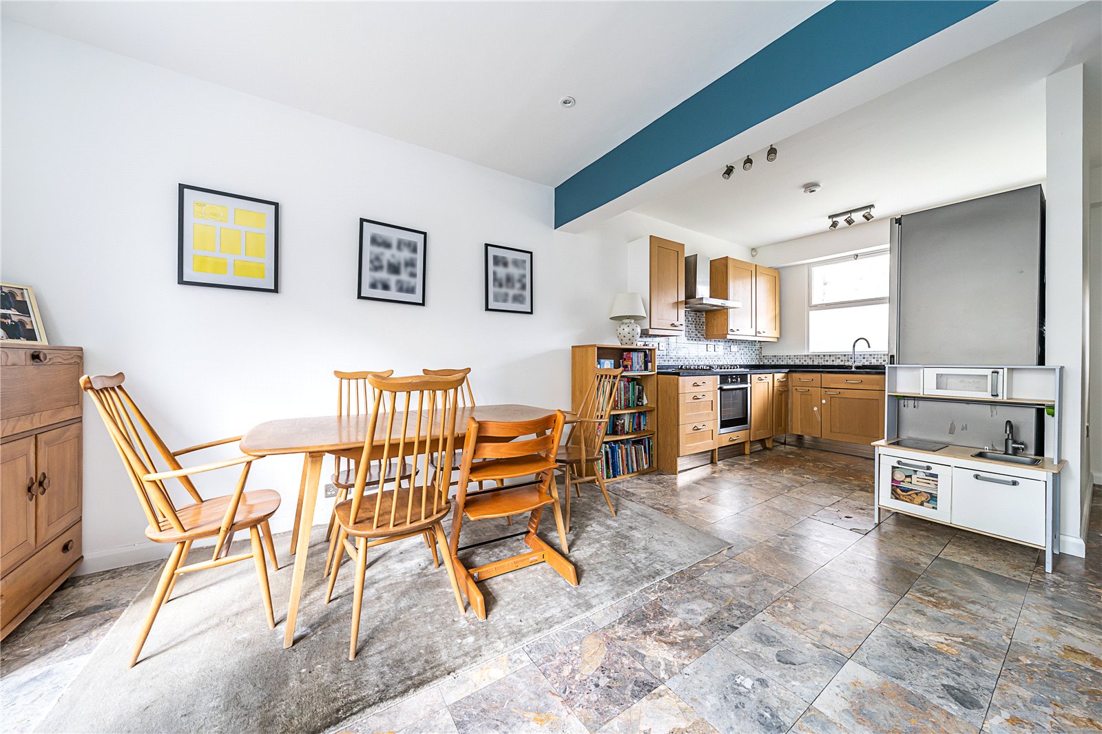 Photos of Campbell House, Churchill Gardens, London SW1V 64442202