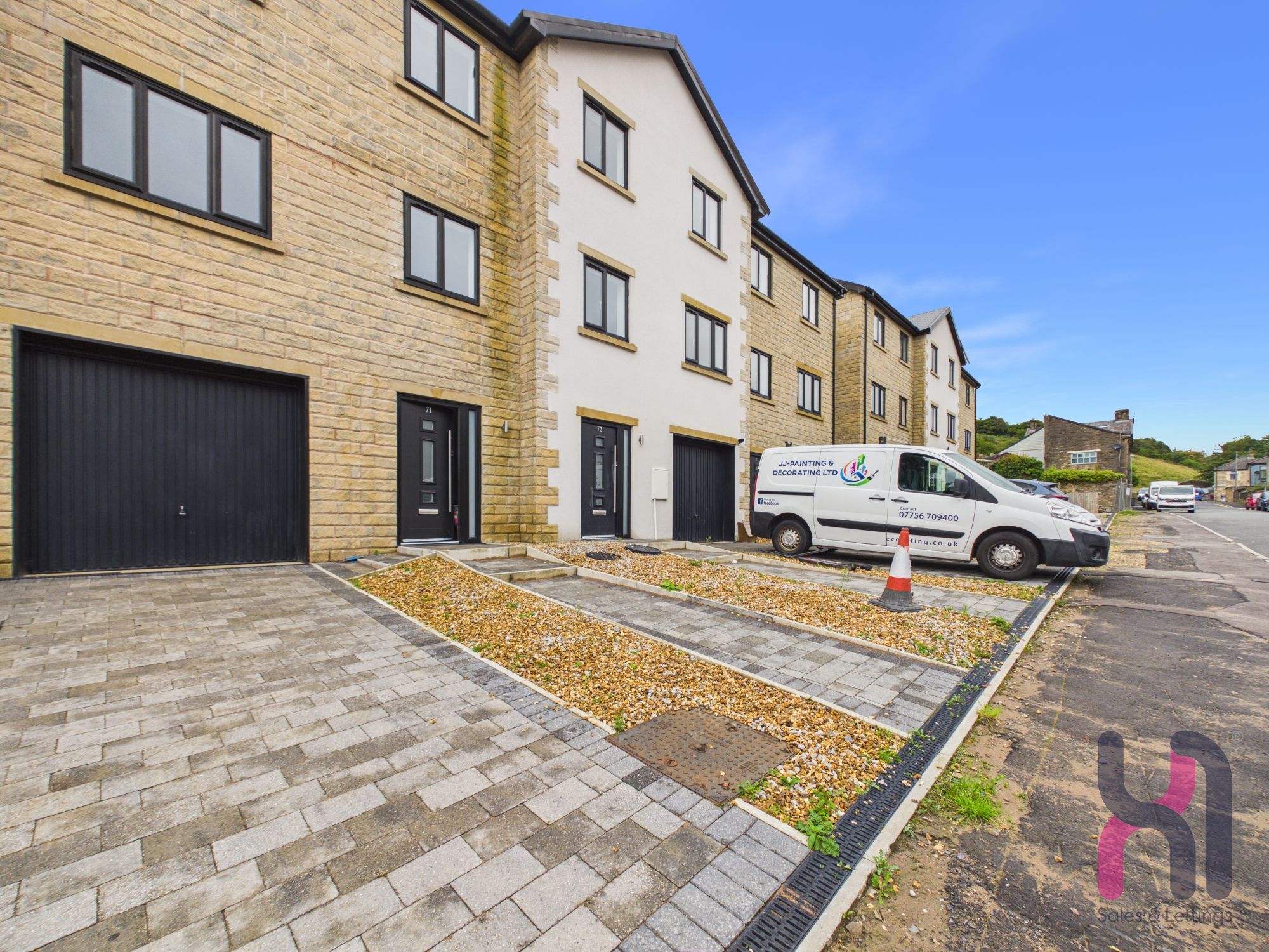 79 Tockholes Road, Darwen photo 2