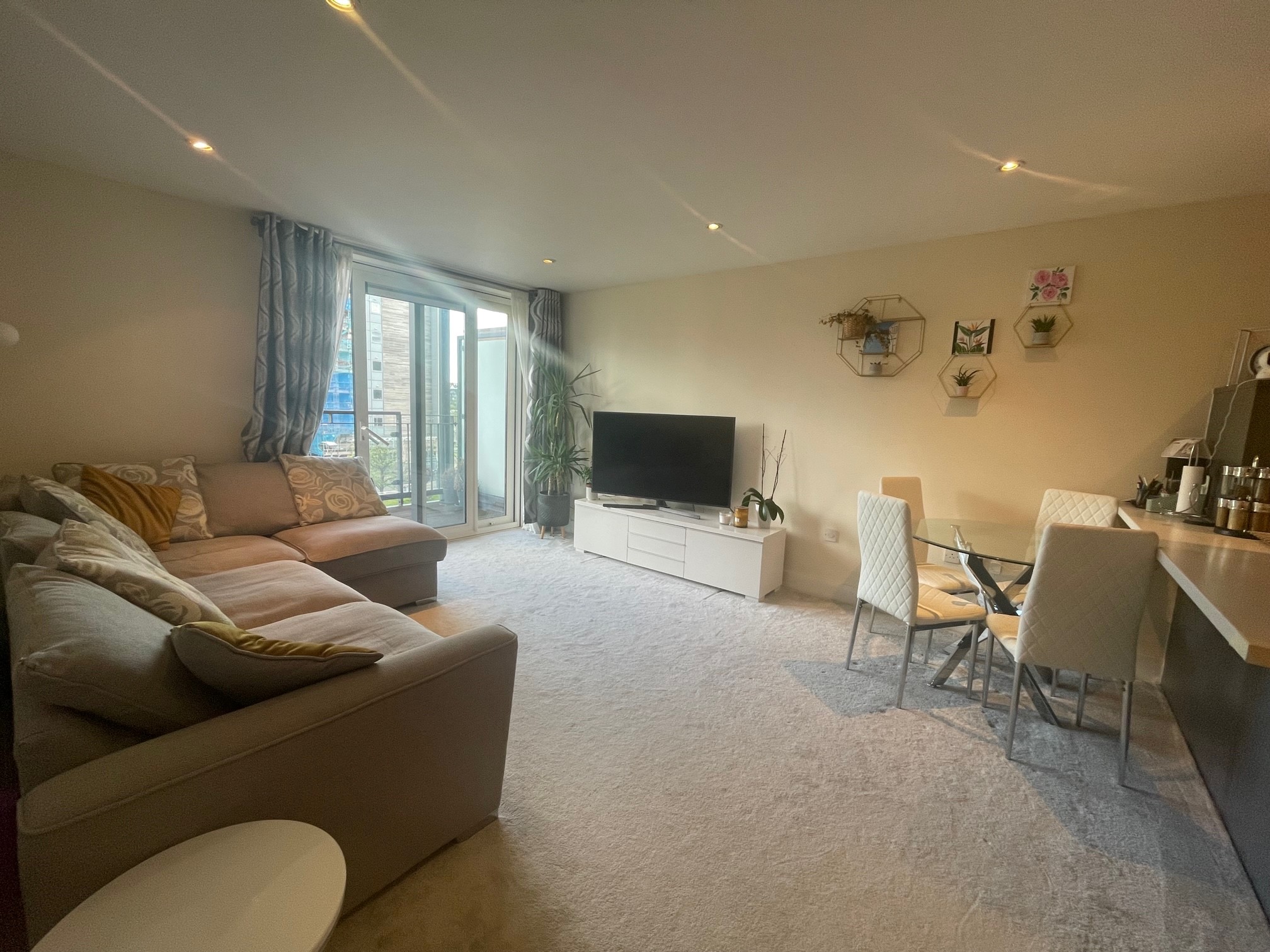 20, Great Ormes House, Ferry Court, CARDIFF photo 4