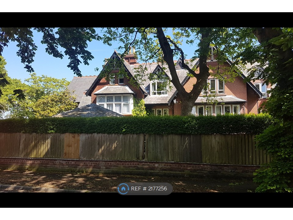 Flat, Mayfield Central Avenue, Eccleston Park, Prescot photo 4