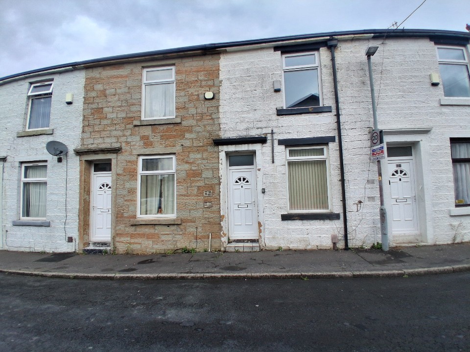 8 Scarlett Street, Scarlett Street, Burnley, BB11, Burnley photo 2