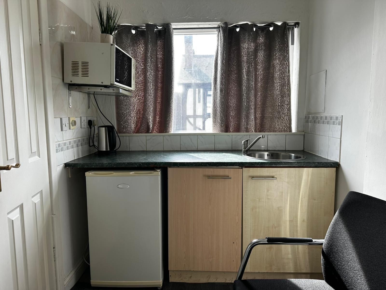 23, forge road, Darlaston photo 5