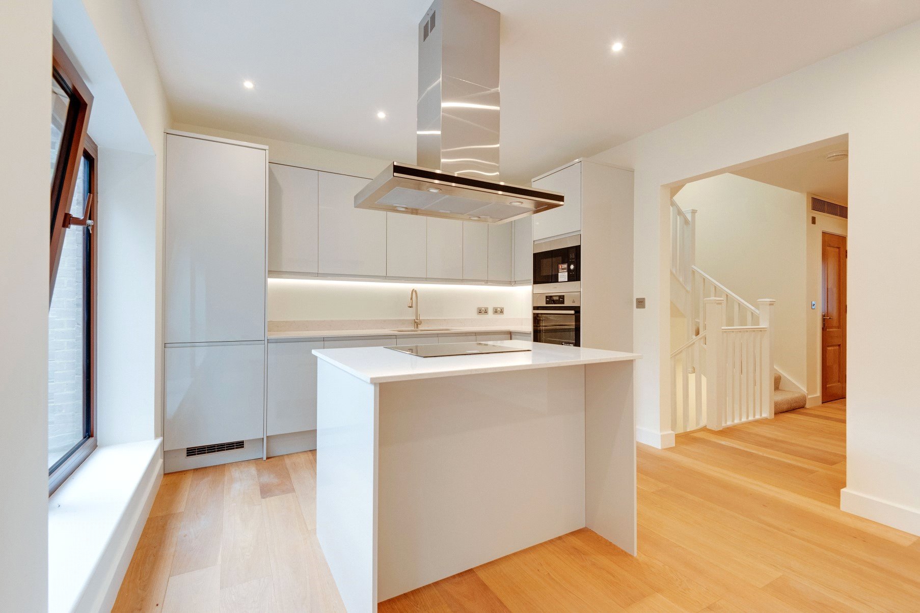 4 bedroom semi-detached new house for sale 0