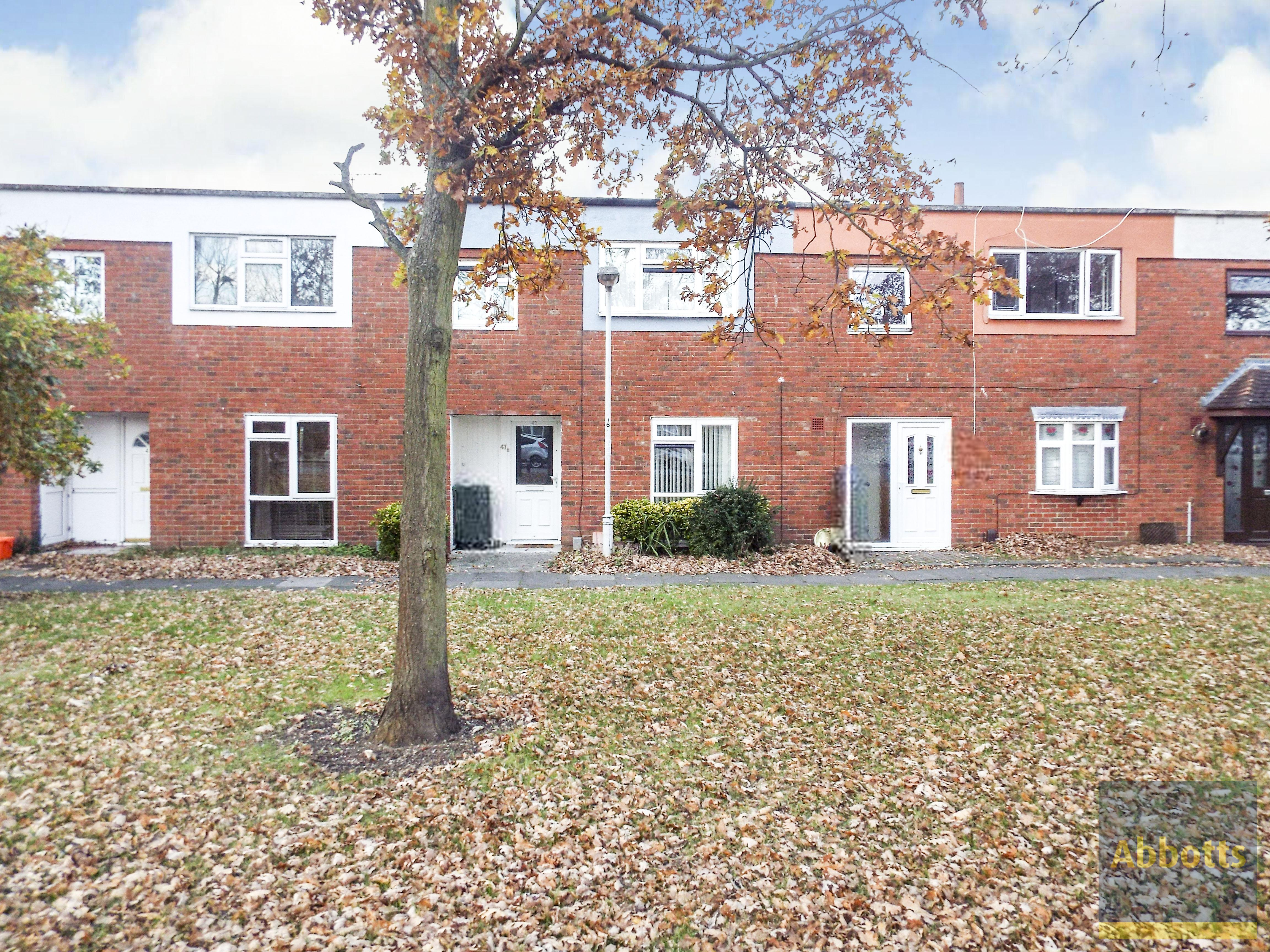 49, Basildon photo 2